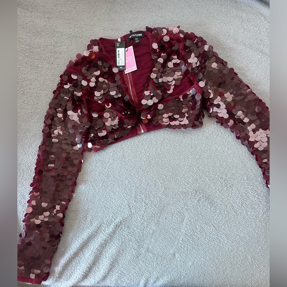 Never Worn Pretty Little Thing Sequin Top - Picture 3 of 6